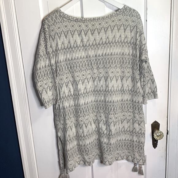Soft Surroundings Gray Cream Clocking Out Tassel Tunic Top W-318 Size XS - Picture 8 of 8